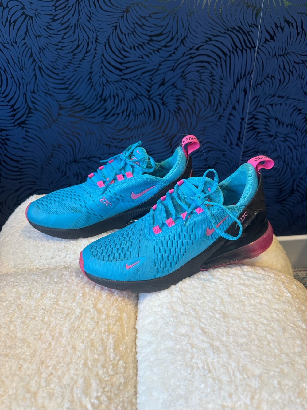 Nike Women’s Turquoise and Pink Air Max 270 Athletic Sneakers
